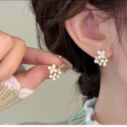 White Flower Pearl Diamond Earrings